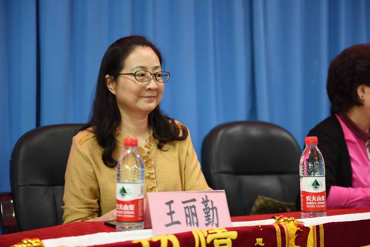 追风赶月向未来,春华秋实在育才.